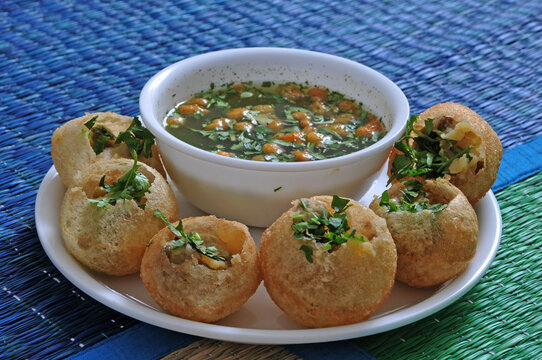 Plate of Golgappa with flavoured tamarind water at Chawla's Chat Corner on Fashion Street, Jaipur