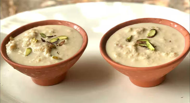 Saffron-flavoured Kesar Rabri topped with almonds and pistachios at Mahaveer Rabri Bhandar, Chandpole Bazaar Jaipur