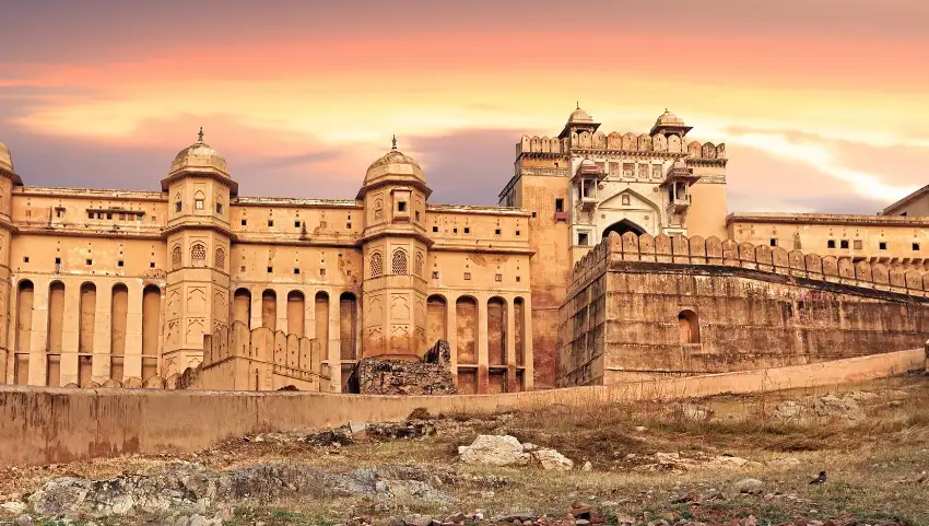 Jaigarh Fort Jaipur Jaigarh Fort and historic walls in the Aravalli Hills near Jaipur